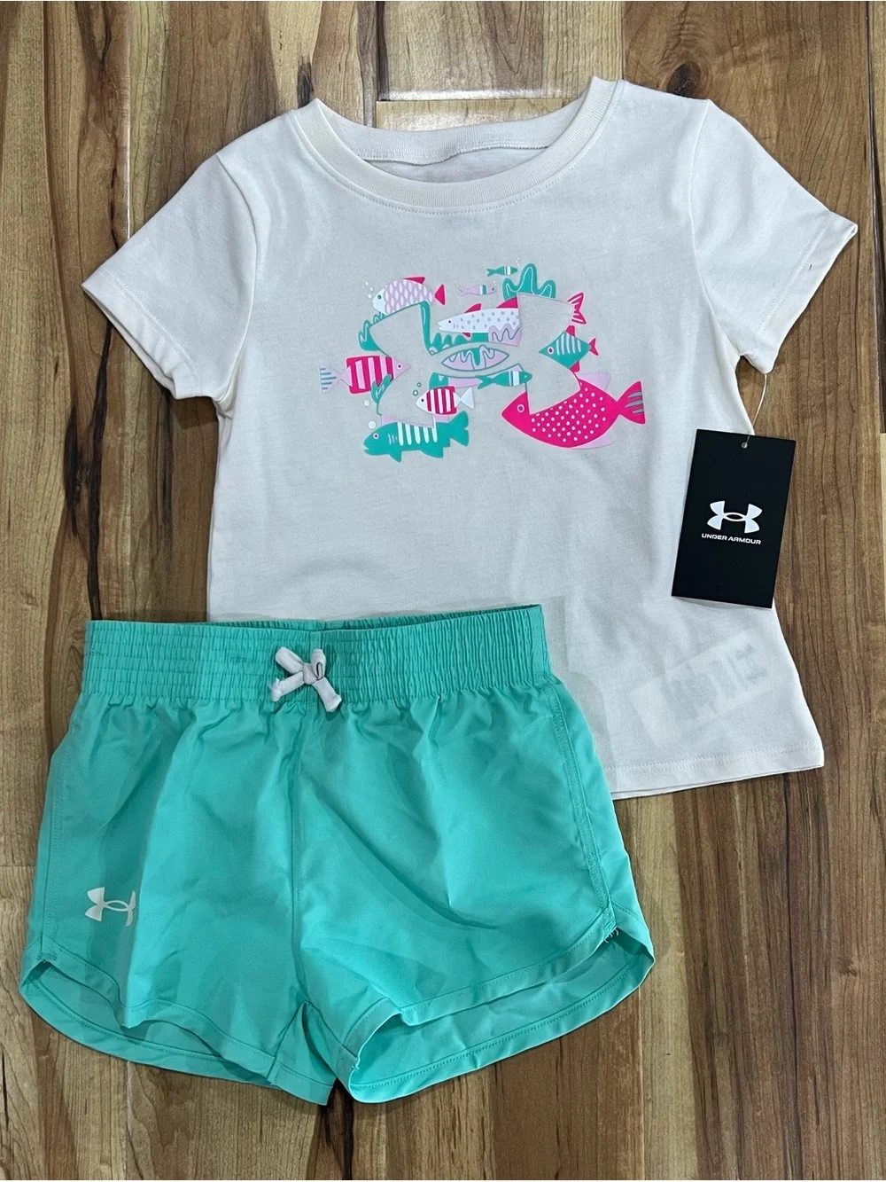 Under Armour Girls 2T Fish Graphic Shorts Set, New